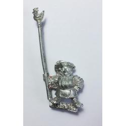 Halfling Standard Bearer - Classic